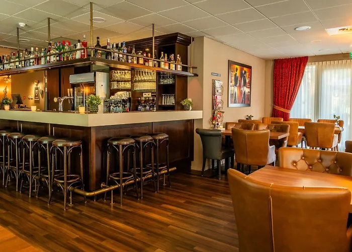 霍夫万普滕酒店