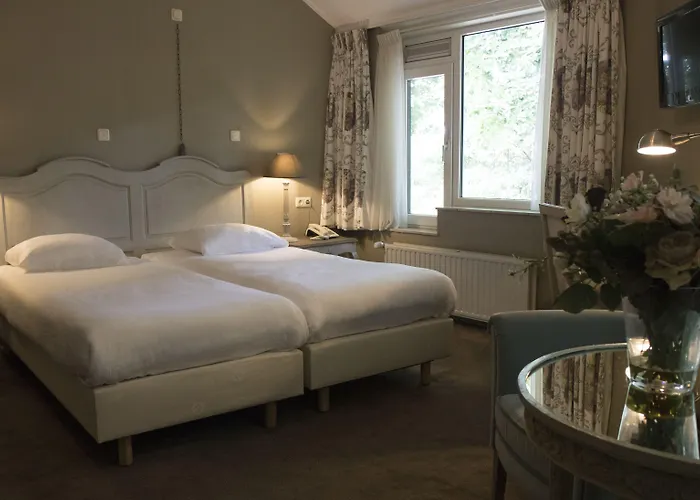 霍夫万普滕酒店 皮滕