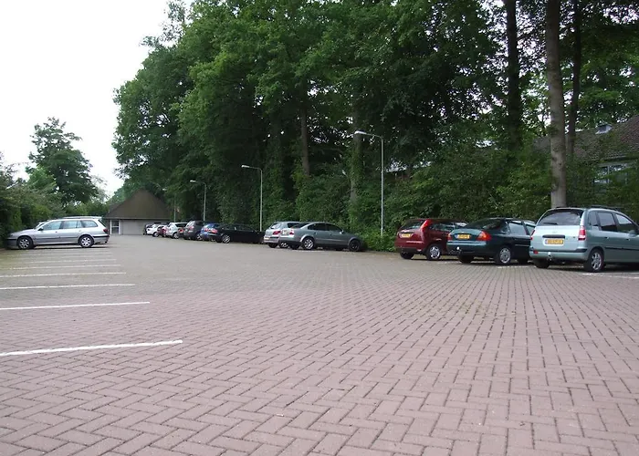 霍夫万普滕酒店