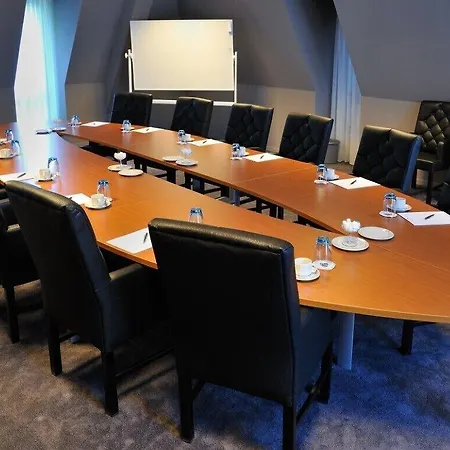 ホテル ホフ ファン 4*